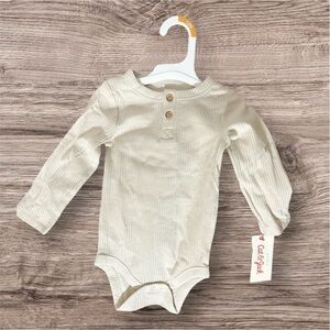 NWT Cat & Jack Cream Ribbed Long Sleeve Snap Button Onesie‎ Size 12 Months